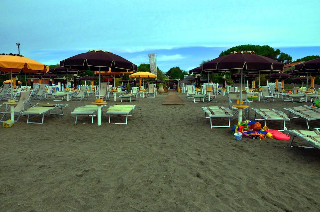 Hotel Anna تيراتشينا المظهر الخارجي الصورة
