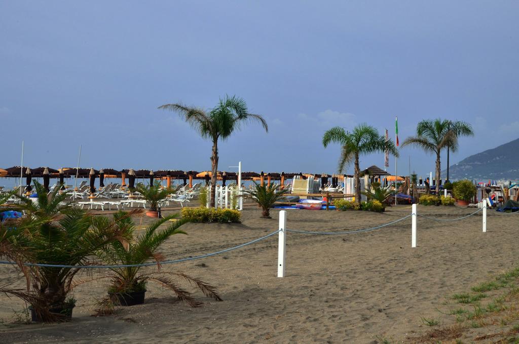 Hotel Anna تيراتشينا المظهر الخارجي الصورة