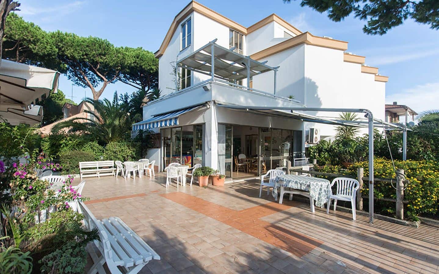 Hotel Anna تيراتشينا المظهر الخارجي الصورة